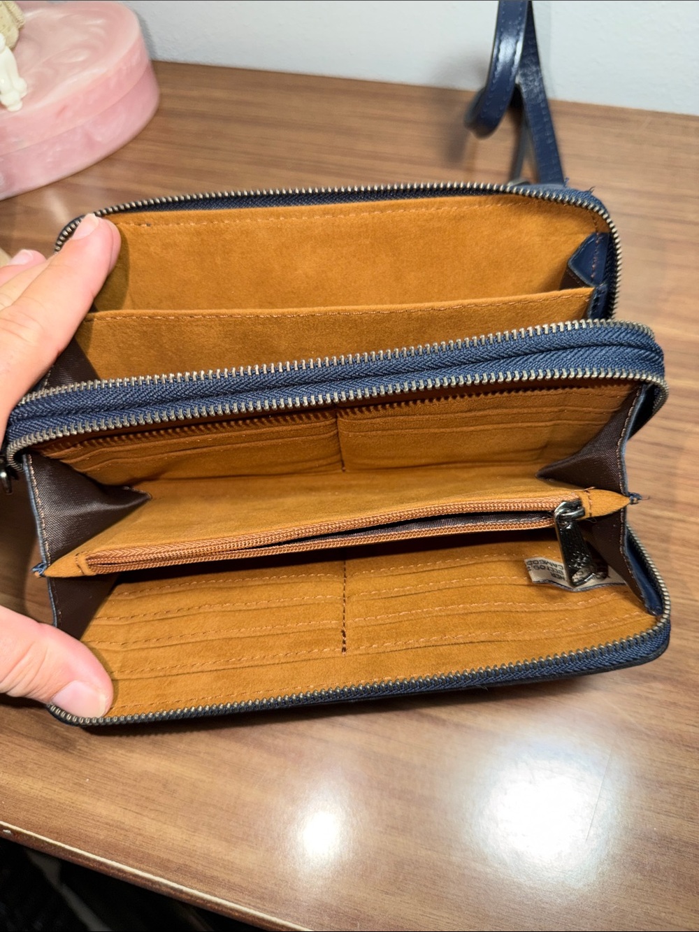 Patricia Nash Leather Phone Crossbody Wallet - Navy New Without Tags - Picture 3 of 3